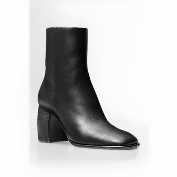 MICHAEL KORS MAUDE 100% LEATHER CLASSIC BOOT IN COLOR BLACK $278 MSRP SIZE 6M - Picture 2 of 7